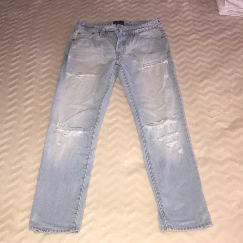 Abercrombie & Fitch Light Ripped Boyfriend Jeans